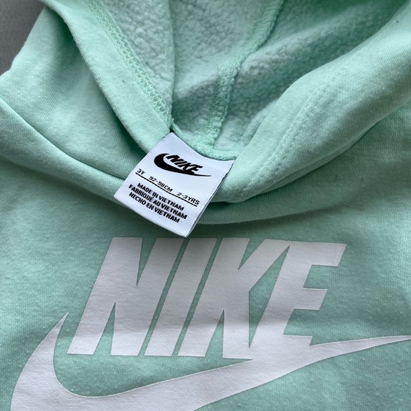 Nike mint green sweatsuit - Picture 2 of 5